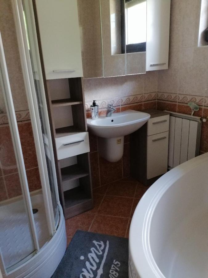 Goldenvendeghaz Villa Balatonszabadi Fürdőtelep Bagian luar foto