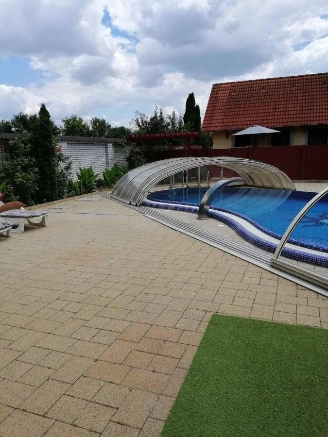 Goldenvendeghaz Villa Balatonszabadi Fürdőtelep Bagian luar foto