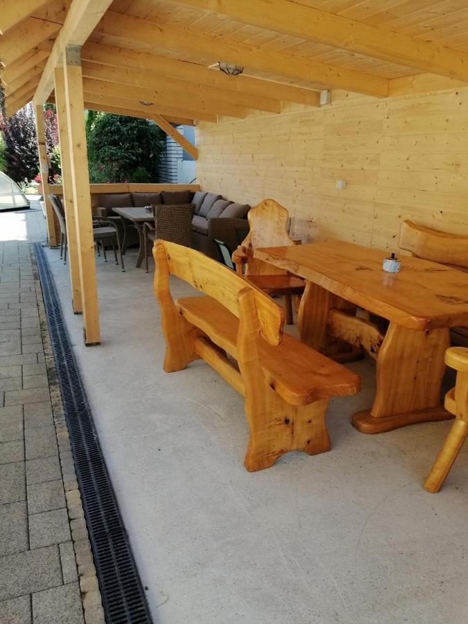 Goldenvendeghaz Villa Balatonszabadi Fürdőtelep Bagian luar foto